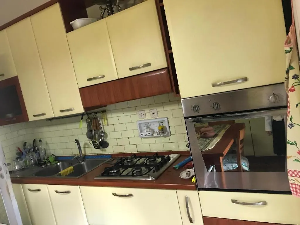 Room In Lodge - Stanza Tripla In Affitto جاري بيت ضيافة